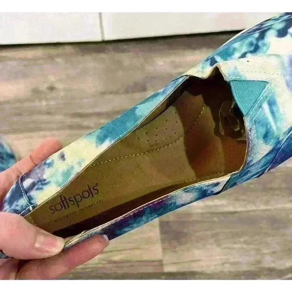 Soft Spots Sz 11 Slip On Flats Amena Watercolor Tie Dye